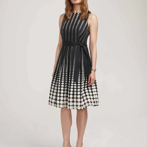 Anne Klein Dresses & Skirts - Anne Klein fit and flair dress sz 10 NWT Anne black White ombré Polka Dot Print